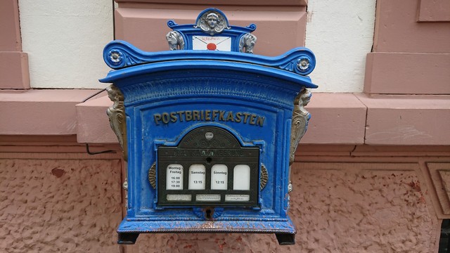 Briefkasten am Aliceplatz Offenbach